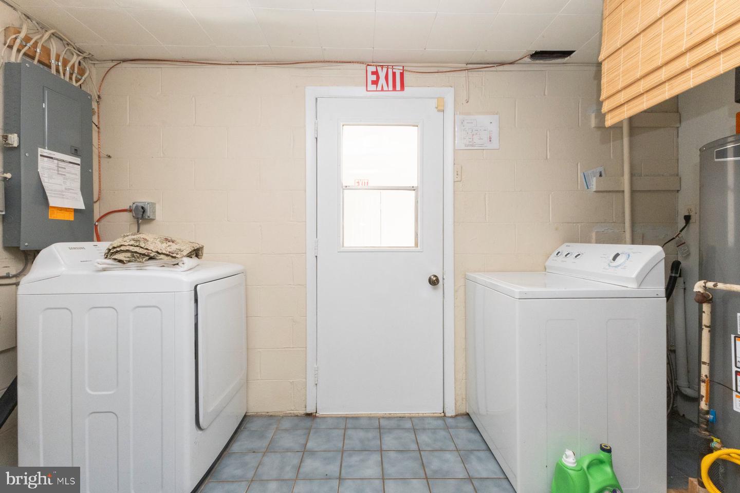 3913 FORESTDALE AVE, WOODBRIDGE, Virginia 22193, 4 Bedrooms Bedrooms, ,2 BathroomsBathrooms,Residential,For sale,3913 FORESTDALE AVE,VAPW2109678 MLS # VAPW2109678