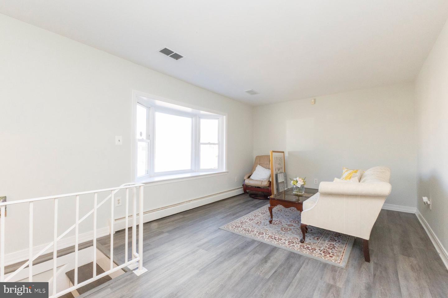 3913 FORESTDALE AVE, WOODBRIDGE, Virginia 22193, 4 Bedrooms Bedrooms, ,2 BathroomsBathrooms,Residential,For sale,3913 FORESTDALE AVE,VAPW2109678 MLS # VAPW2109678