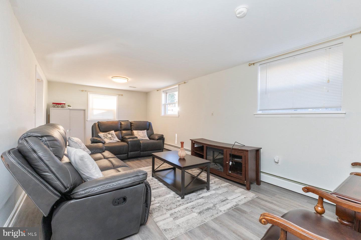 3913 FORESTDALE AVE, WOODBRIDGE, Virginia 22193, 4 Bedrooms Bedrooms, ,2 BathroomsBathrooms,Residential,For sale,3913 FORESTDALE AVE,VAPW2109678 MLS # VAPW2109678