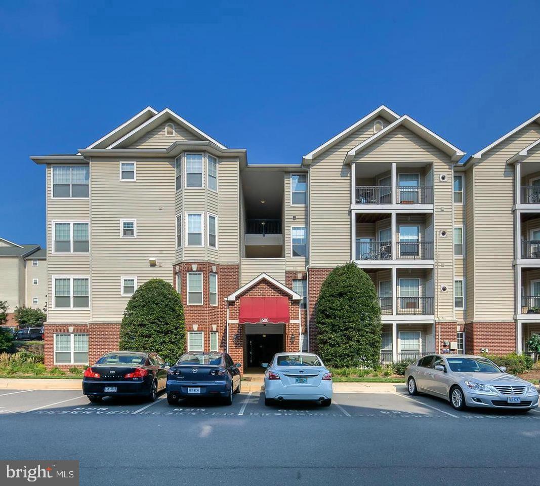 1600 SPRING GATE DR #2204, MCLEAN, Virginia 22102, 3 Bedrooms Bedrooms, ,2 BathroomsBathrooms,Residential,For sale,1600 SPRING GATE DR #2204,VAFX2283642 MLS # VAFX2283642