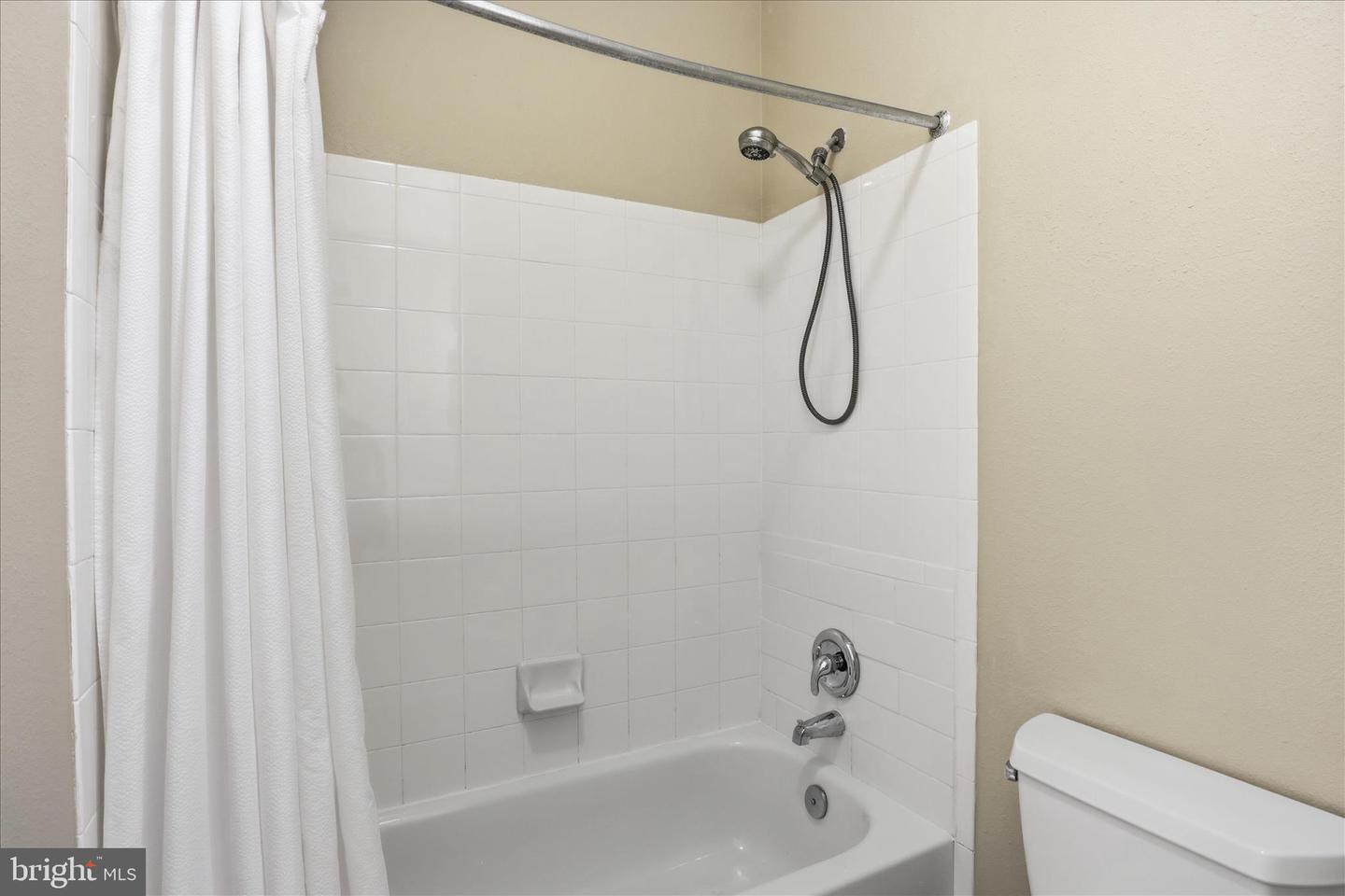 1600 SPRING GATE DR #2204, MCLEAN, Virginia 22102, 3 Bedrooms Bedrooms, ,2 BathroomsBathrooms,Residential,For sale,1600 SPRING GATE DR #2204,VAFX2283642 MLS # VAFX2283642 1600 SPRING GATE DR #2204, MCLEAN, Virginia 22102, 3 Bedrooms Bedrooms, ,2 BathroomsBathrooms,Residential,For sale,1600 SPRING GATE DR #2204,VAFX2283642 MLS # VAFX2283642