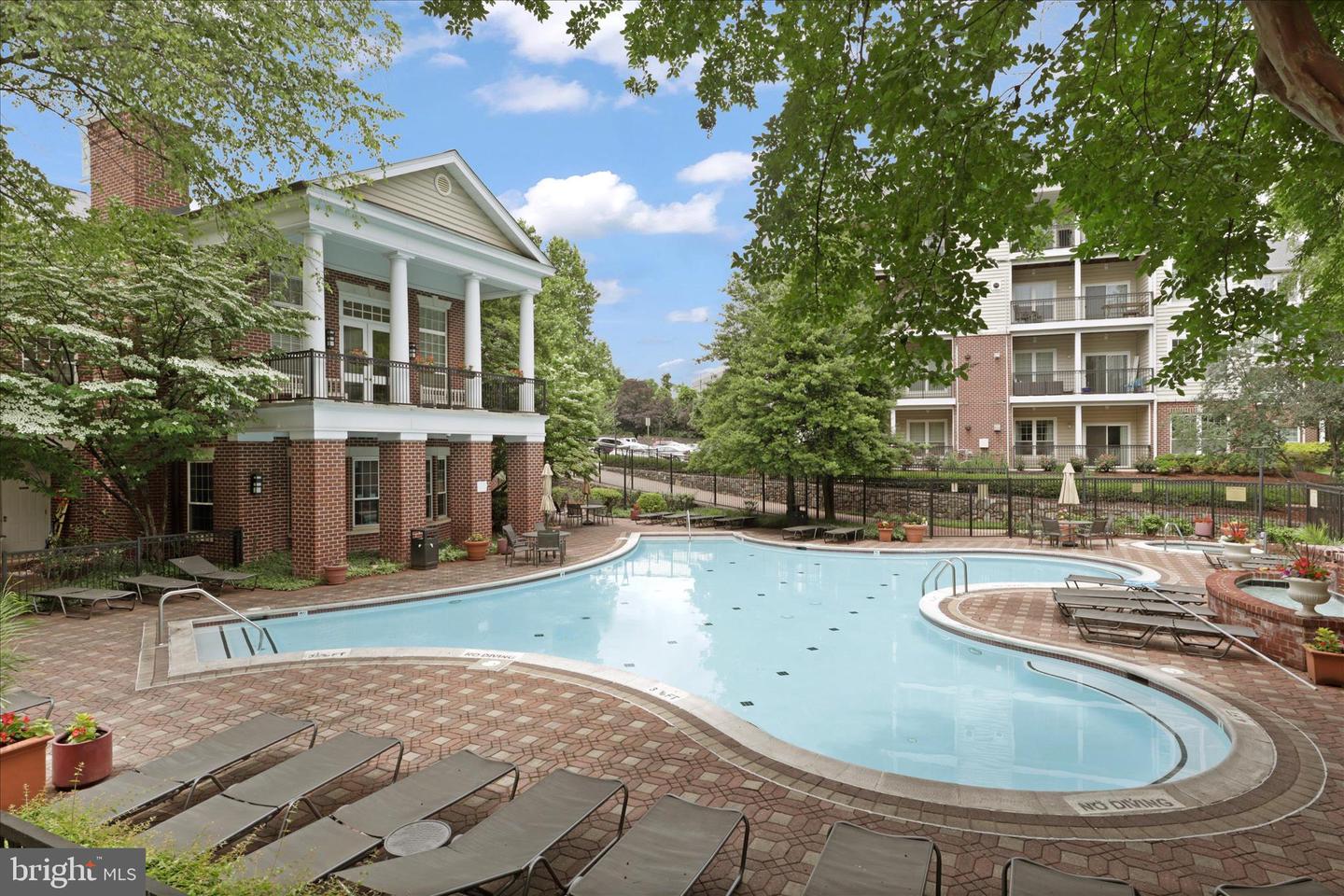 1600 SPRING GATE DR #2204, MCLEAN, Virginia 22102, 3 Bedrooms Bedrooms, ,2 BathroomsBathrooms,Residential,For sale,1600 SPRING GATE DR #2204,VAFX2283642 MLS # VAFX2283642 1600 SPRING GATE DR #2204, MCLEAN, Virginia 22102, 3 Bedrooms Bedrooms, ,2 BathroomsBathrooms,Residential,For sale,1600 SPRING GATE DR #2204,VAFX2283642 MLS # VAFX2283642