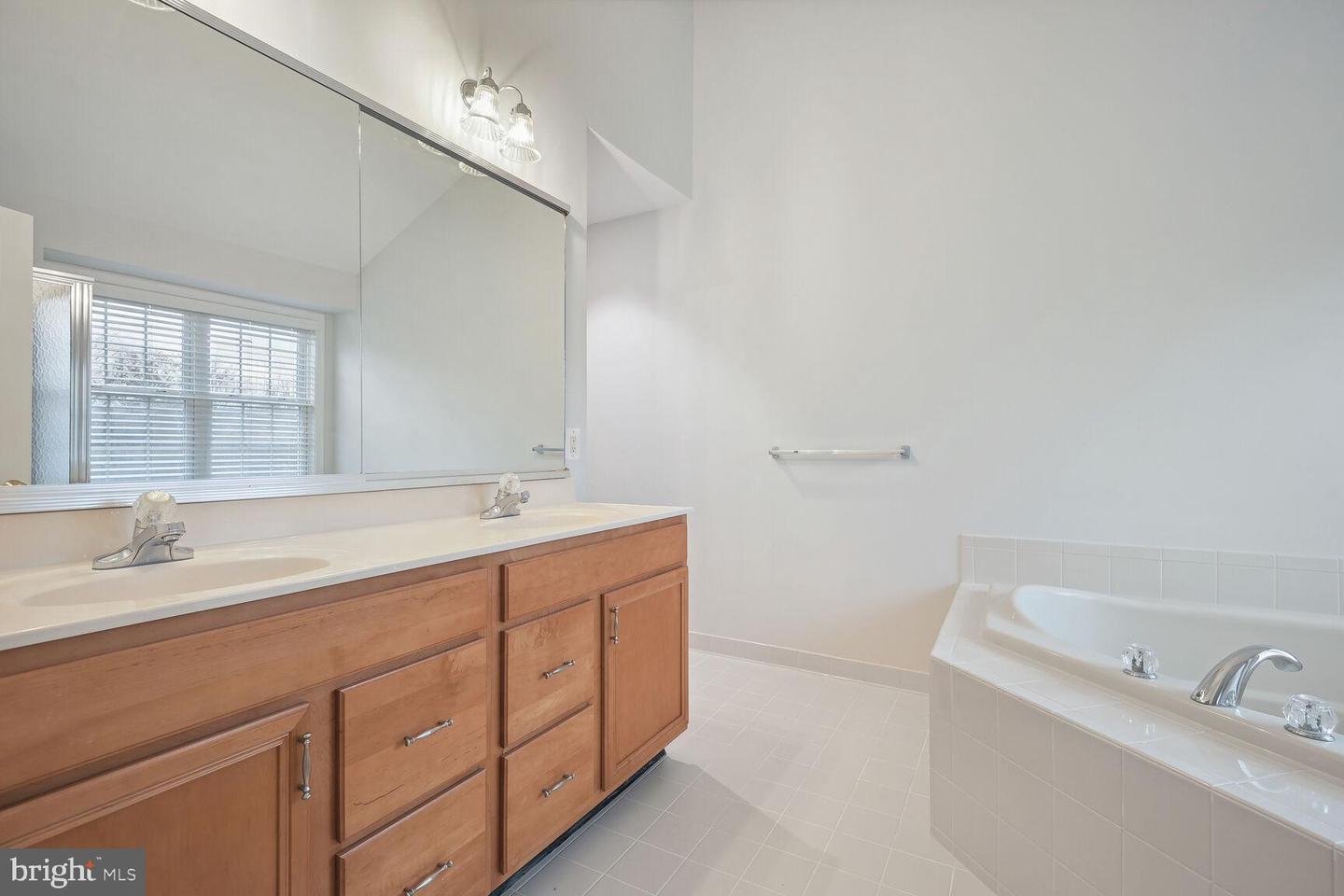 5588 ARROWFIELD TER, HAYMARKET, Virginia 20169, 3 Bedrooms Bedrooms, ,2 BathroomsBathrooms,Residential,For sale,5588 ARROWFIELD TER,VAPW2109784 MLS # VAPW2109784