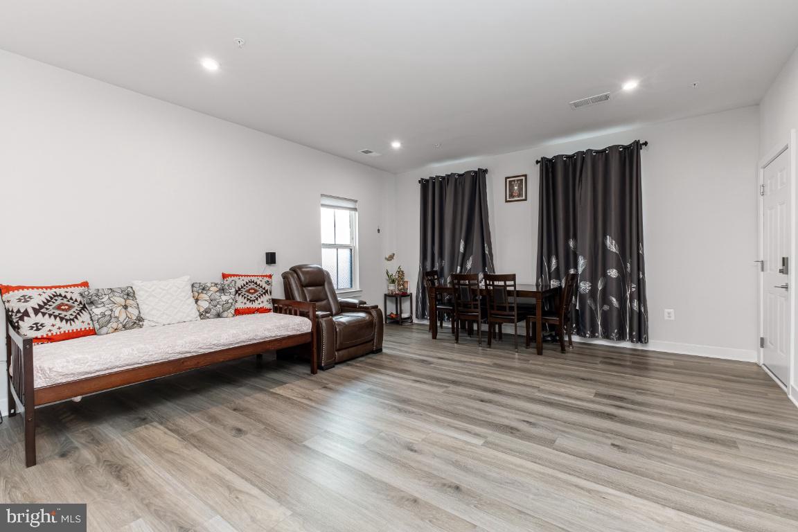 14093 SUNRISE VALLEY DR, HERNDON, Virginia 20171, 3 Bedrooms Bedrooms, ,2 BathroomsBathrooms,Residential,For sale,14093 SUNRISE VALLEY DR,VAFX2283762 MLS # VAFX2283762 14093 SUNRISE VALLEY DR, HERNDON, Virginia 20171, 3 Bedrooms Bedrooms, ,2 BathroomsBathrooms,Residential,For sale,14093 SUNRISE VALLEY DR,VAFX2283762 MLS # VAFX2283762