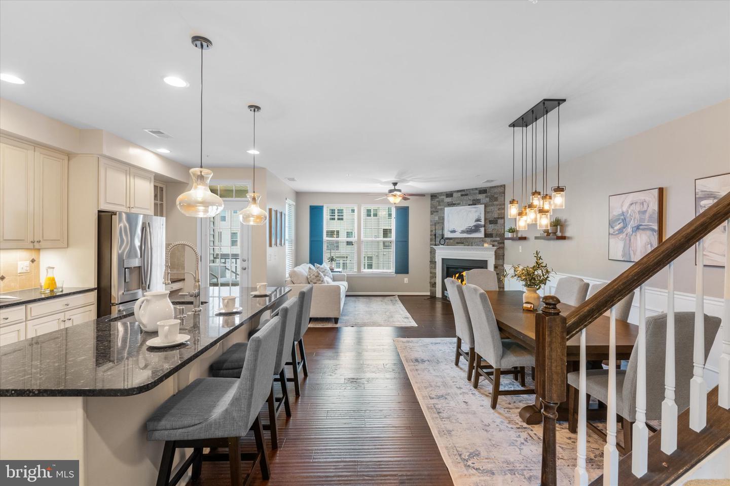 7861 CULLODEN CREST LANE, GAINESVILLE, Virginia 20155, 3 Bedrooms Bedrooms, ,2 BathroomsBathrooms,Residential,For sale,7861 CULLODEN CREST LANE,VAPW2109828 MLS # VAPW2109828