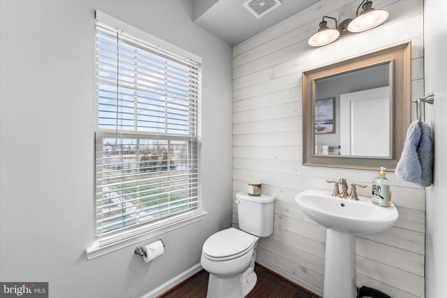 7861 CULLODEN CREST LANE, GAINESVILLE, Virginia 20155, 3 Bedrooms Bedrooms, ,2 BathroomsBathrooms,Residential,For sale,7861 CULLODEN CREST LANE,VAPW2109828 MLS # VAPW2109828