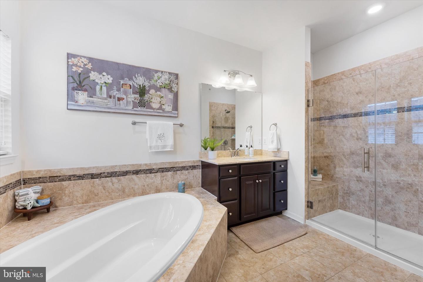 7861 CULLODEN CREST LANE, GAINESVILLE, Virginia 20155, 3 Bedrooms Bedrooms, ,2 BathroomsBathrooms,Residential,For sale,7861 CULLODEN CREST LANE,VAPW2109828 MLS # VAPW2109828