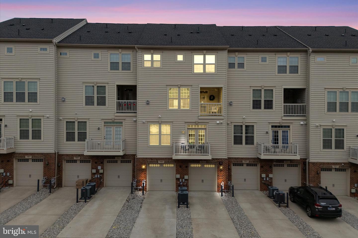 7861 CULLODEN CREST LANE, GAINESVILLE, Virginia 20155, 3 Bedrooms Bedrooms, ,2 BathroomsBathrooms,Residential,For sale,7861 CULLODEN CREST LANE,VAPW2109828 MLS # VAPW2109828