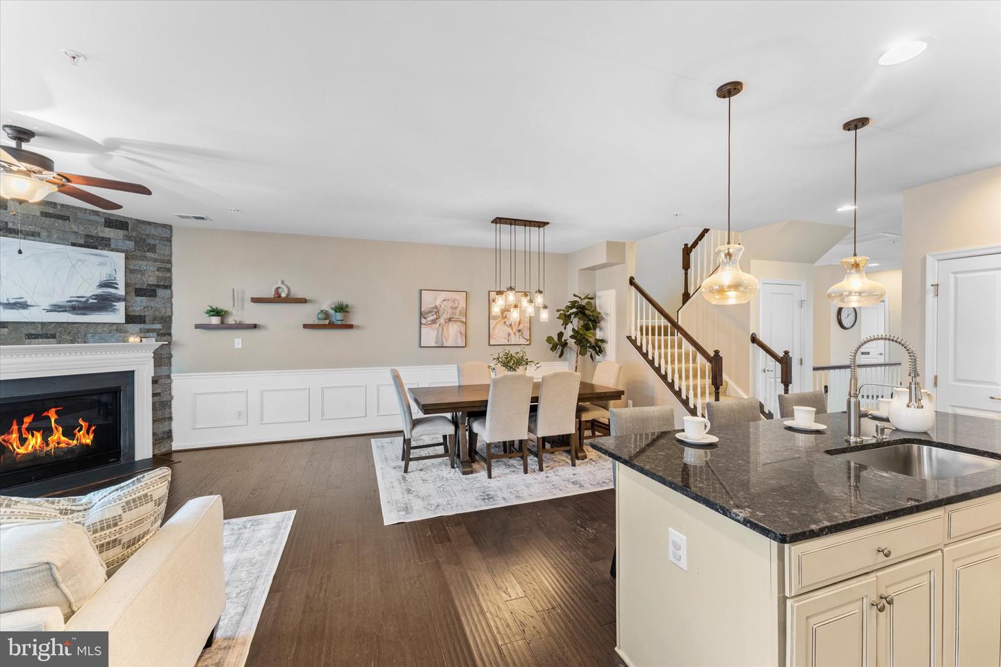 7861 CULLODEN CREST LANE, GAINESVILLE, Virginia 20155, 3 Bedrooms Bedrooms, ,2 BathroomsBathrooms,Residential,For sale,7861 CULLODEN CREST LANE,VAPW2109828 MLS # VAPW2109828