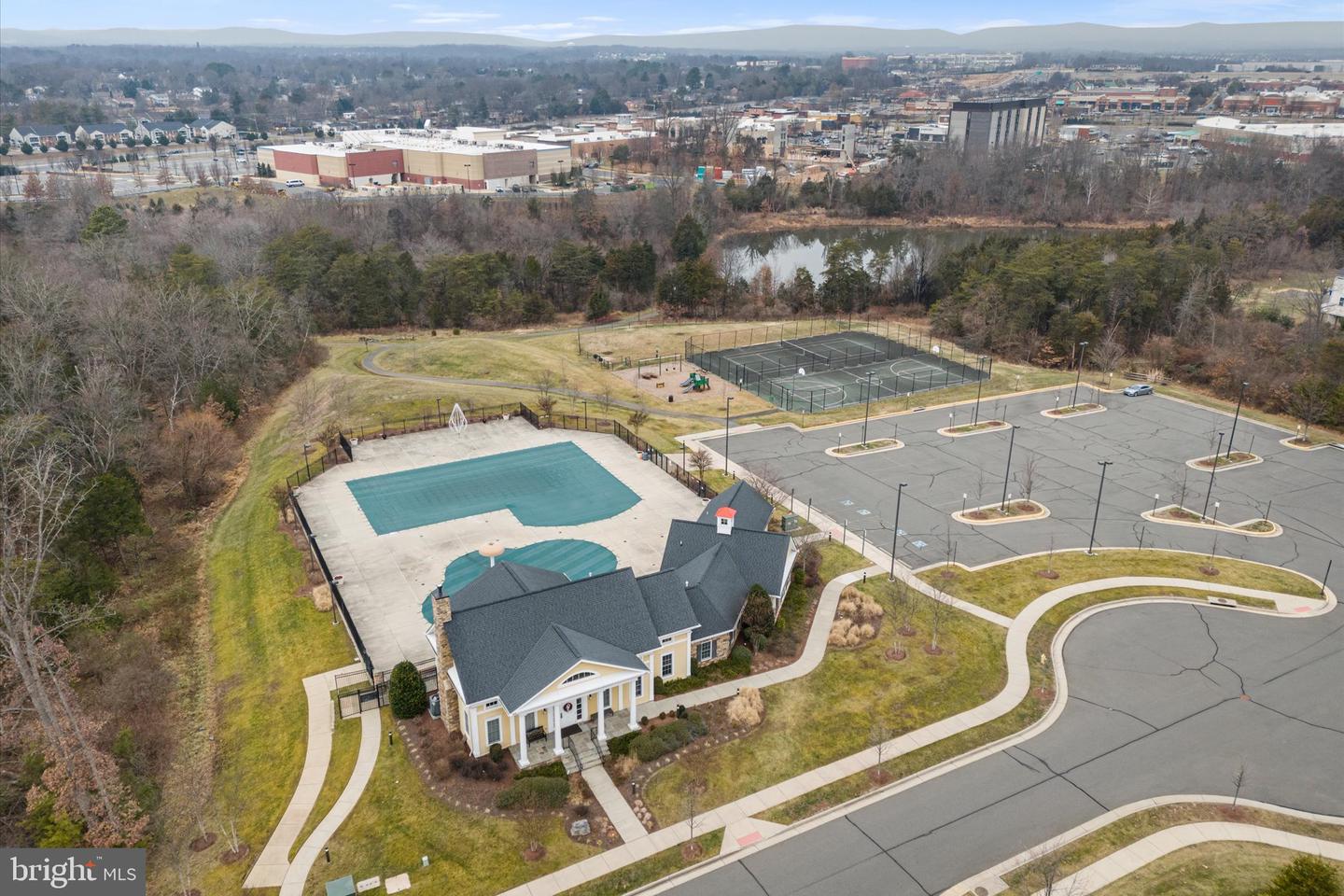 7861 CULLODEN CREST LANE, GAINESVILLE, Virginia 20155, 3 Bedrooms Bedrooms, ,2 BathroomsBathrooms,Residential,For sale,7861 CULLODEN CREST LANE,VAPW2109828 MLS # VAPW2109828