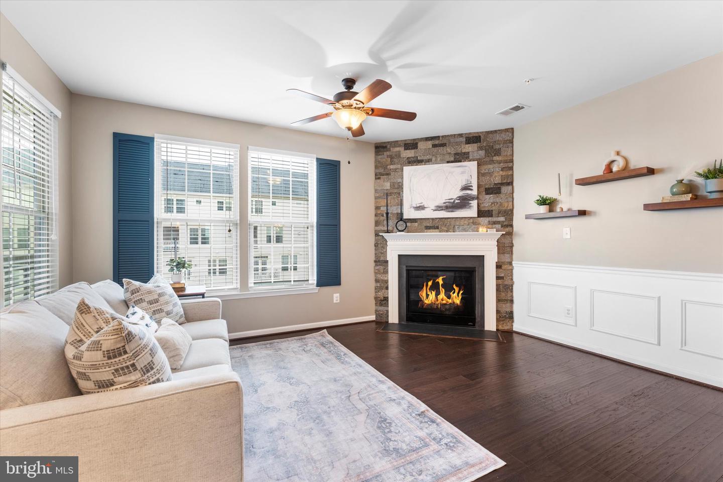 7861 CULLODEN CREST LANE, GAINESVILLE, Virginia 20155, 3 Bedrooms Bedrooms, ,2 BathroomsBathrooms,Residential,For sale,7861 CULLODEN CREST LANE,VAPW2109828 MLS # VAPW2109828