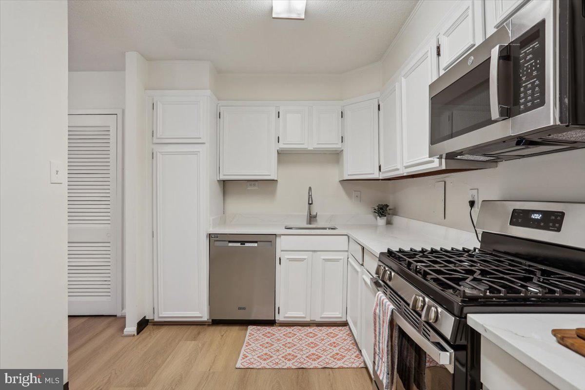 1300 ARMY NAVY DR #106, ARLINGTON, Virginia 22202, 1 Bedroom Bedrooms, ,1 BathroomBathrooms,Residential,For sale,1300 ARMY NAVY DR #106,VAAR2067294 MLS # VAAR2067294 1300 ARMY NAVY DR #106, ARLINGTON, Virginia 22202, 1 Bedroom Bedrooms, ,1 BathroomBathrooms,Residential,For sale,1300 ARMY NAVY DR #106,VAAR2067294 MLS # VAAR2067294