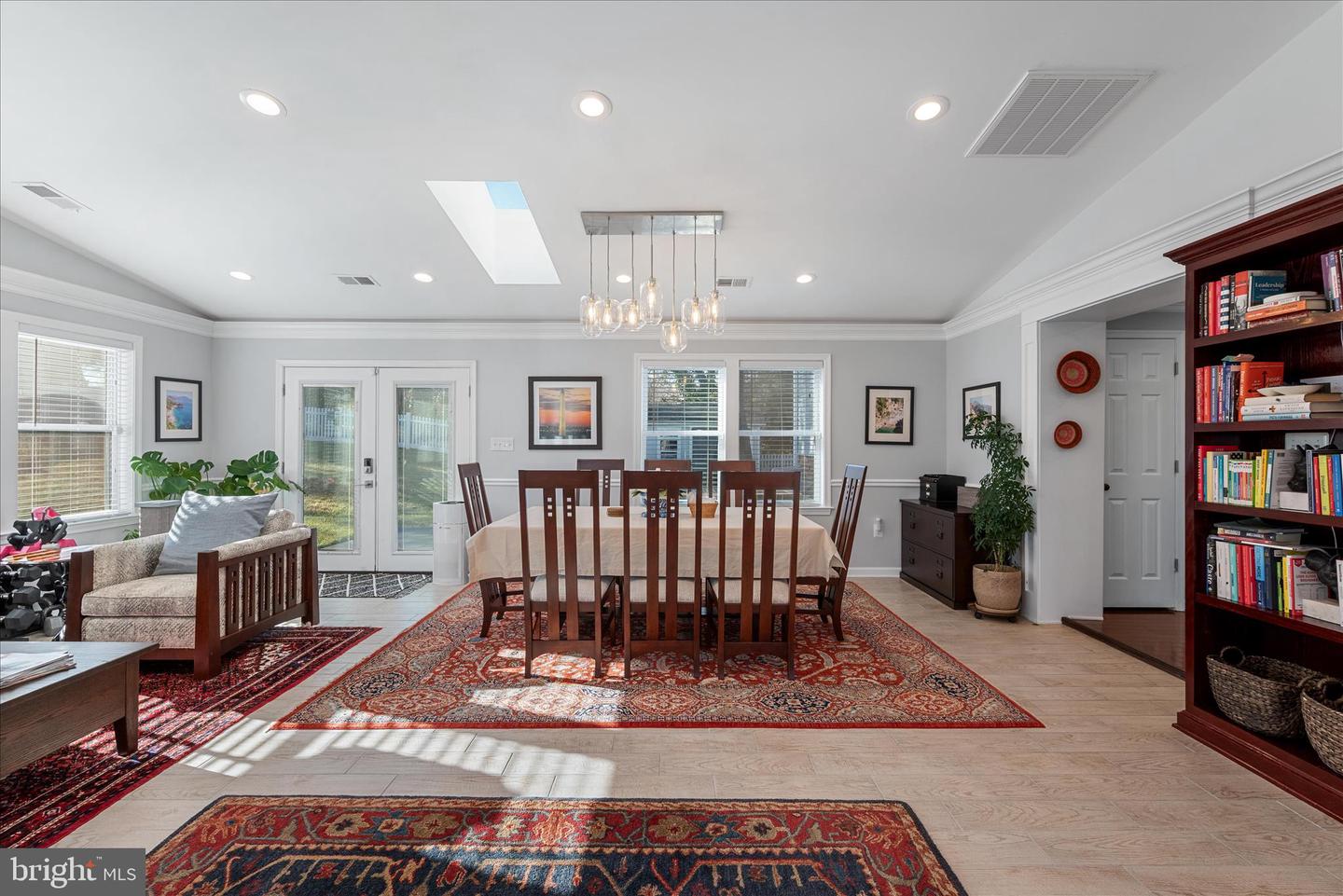 5211 INVERCHAPEL RD, SPRINGFIELD, Virginia 22151, 3 Bedrooms Bedrooms, ,3 BathroomsBathrooms,Residential,For sale,5211 INVERCHAPEL RD,VAFX2284064 MLS # VAFX2284064