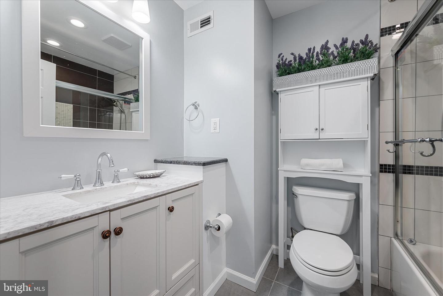 5211 INVERCHAPEL RD, SPRINGFIELD, Virginia 22151, 3 Bedrooms Bedrooms, ,3 BathroomsBathrooms,Residential,For sale,5211 INVERCHAPEL RD,VAFX2284064 MLS # VAFX2284064