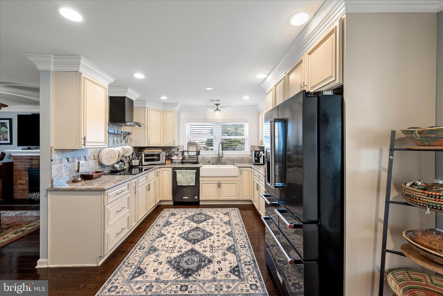 5211 INVERCHAPEL RD, SPRINGFIELD, Virginia 22151, 3 Bedrooms Bedrooms, ,3 BathroomsBathrooms,Residential,For sale,5211 INVERCHAPEL RD,VAFX2284064 MLS # VAFX2284064