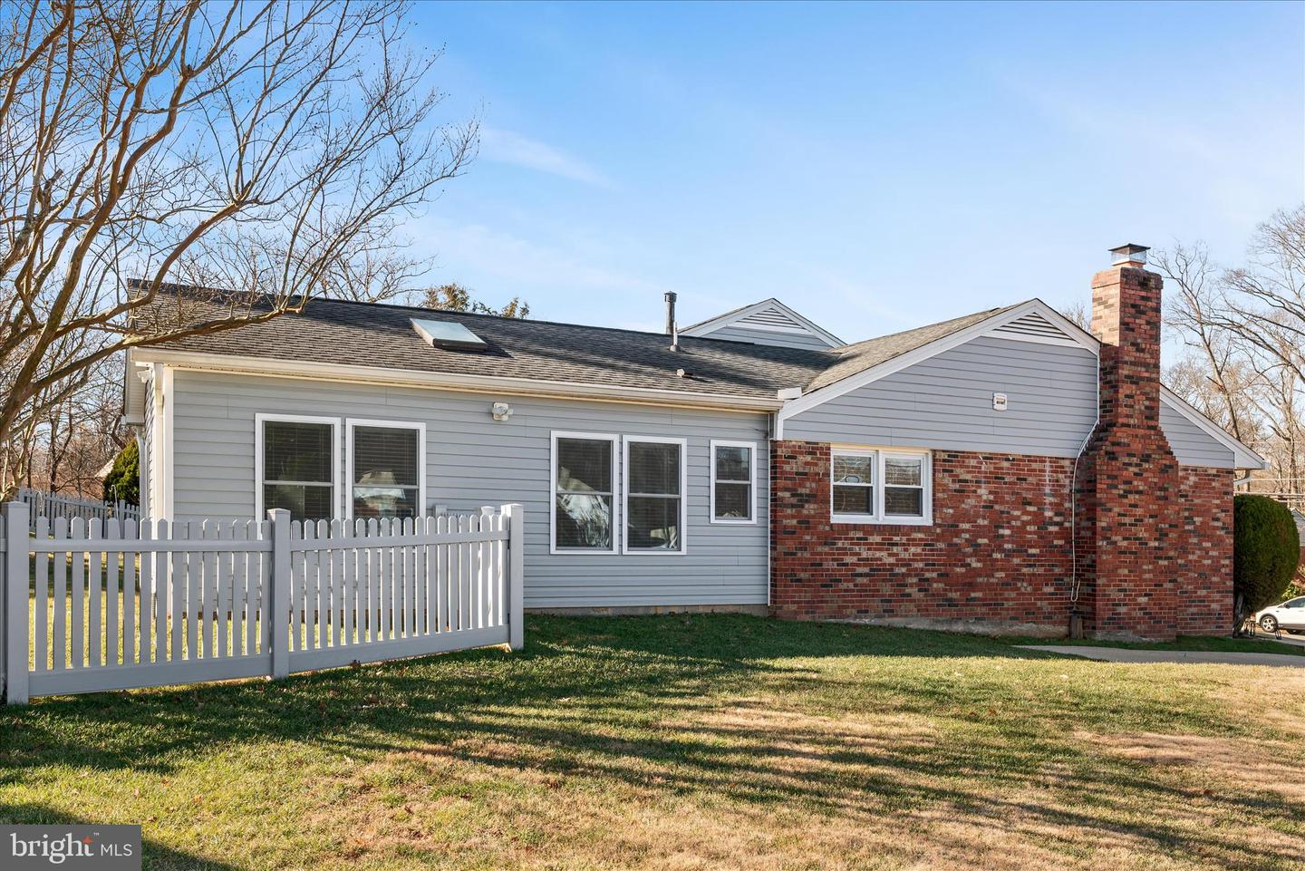 5211 INVERCHAPEL RD, SPRINGFIELD, Virginia 22151, 3 Bedrooms Bedrooms, ,3 BathroomsBathrooms,Residential,For sale,5211 INVERCHAPEL RD,VAFX2284064 MLS # VAFX2284064