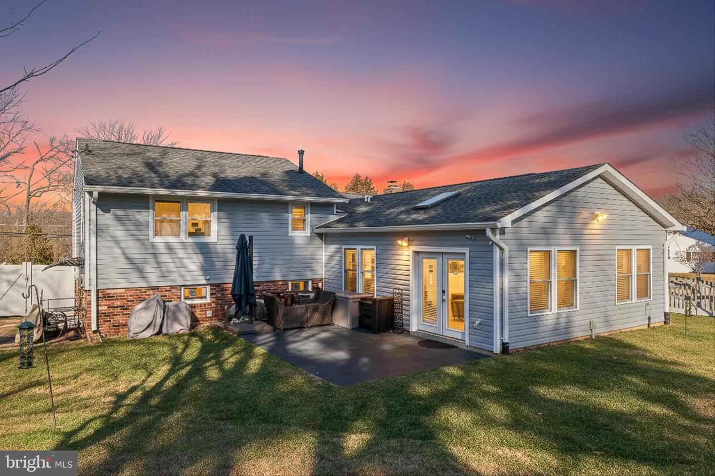 5211 INVERCHAPEL RD, SPRINGFIELD, Virginia 22151, 3 Bedrooms Bedrooms, ,3 BathroomsBathrooms,Residential,For sale,5211 INVERCHAPEL RD,VAFX2284064 MLS # VAFX2284064