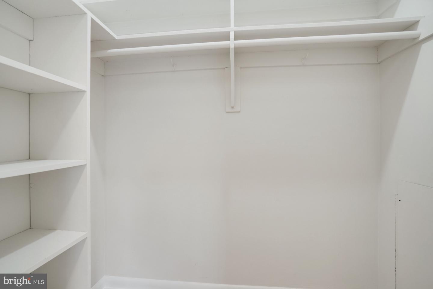 3515 WASHINGTON BLVD #207, ARLINGTON, Virginia 22201, 1 Bedroom Bedrooms, ,1 BathroomBathrooms,Residential,For sale,3515 WASHINGTON BLVD #207,VAAR2067320 MLS # VAAR2067320