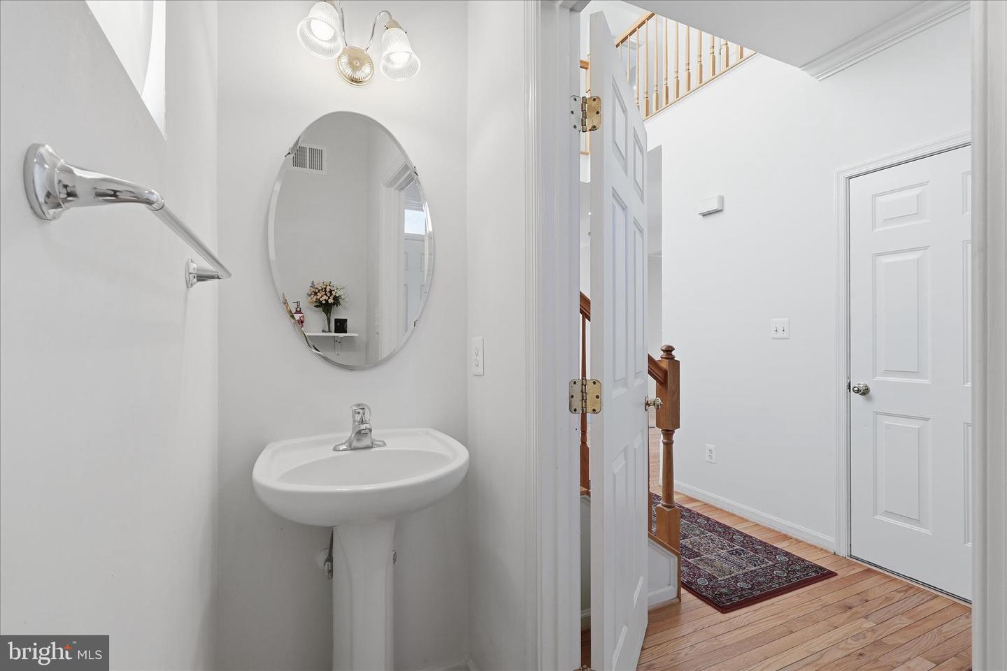 7967 WILLIAM AUGUSTUS CT, LORTON, Virginia 22079, 5 Bedrooms Bedrooms, ,3 BathroomsBathrooms,Residential,For sale,7967 WILLIAM AUGUSTUS CT,VAFX2284178 MLS # VAFX2284178