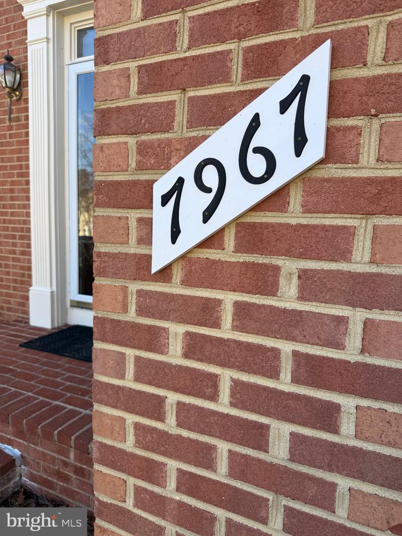7967 WILLIAM AUGUSTUS CT, LORTON, Virginia 22079, 5 Bedrooms Bedrooms, ,3 BathroomsBathrooms,Residential,For sale,7967 WILLIAM AUGUSTUS CT,VAFX2284178 MLS # VAFX2284178