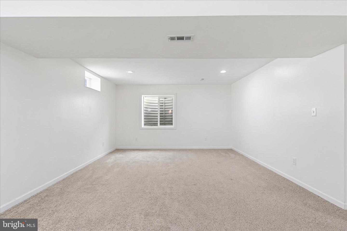 7967 WILLIAM AUGUSTUS CT, LORTON, Virginia 22079, 5 Bedrooms Bedrooms, ,3 BathroomsBathrooms,Residential,For sale,7967 WILLIAM AUGUSTUS CT,VAFX2284178 MLS # VAFX2284178