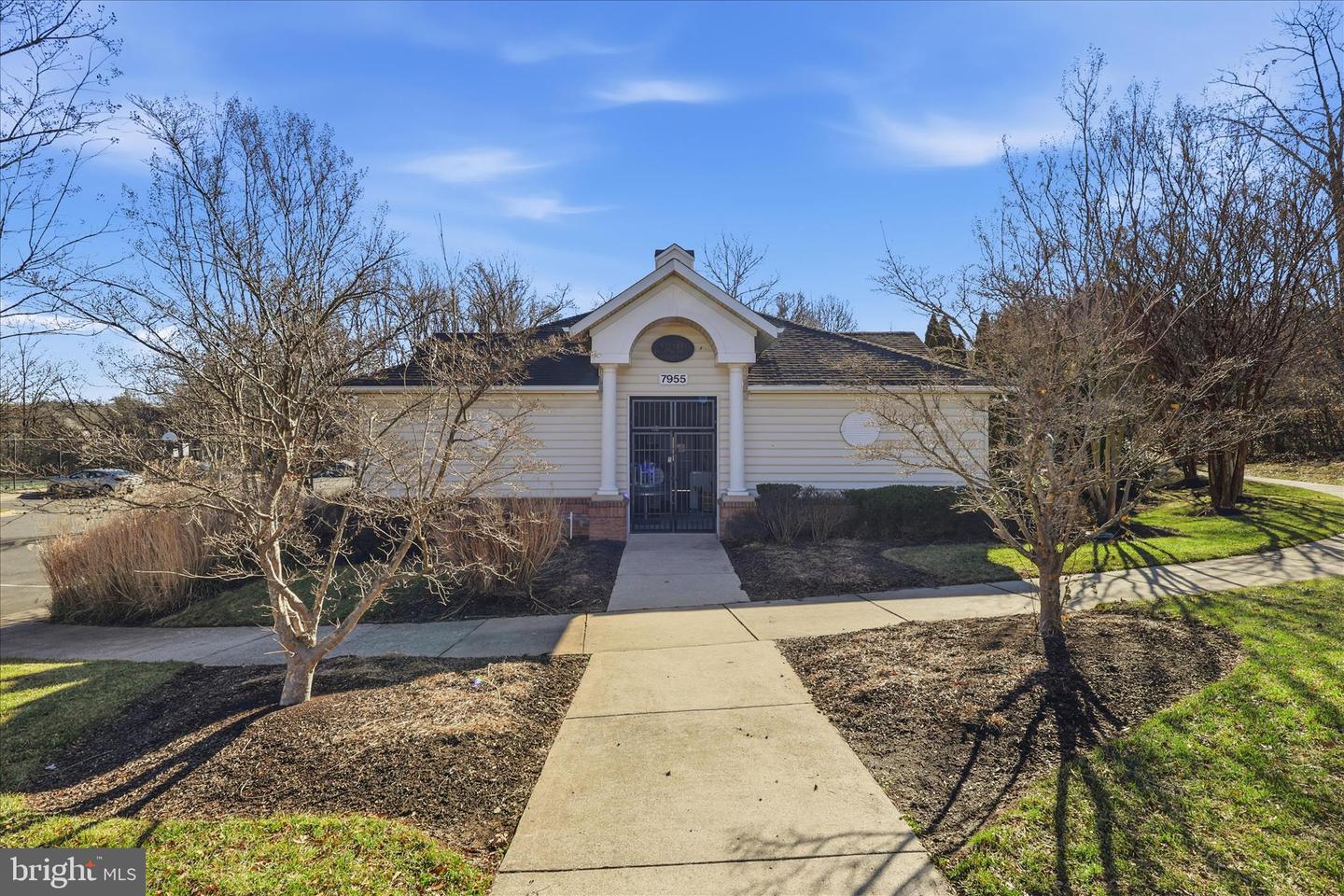 7967 WILLIAM AUGUSTUS CT, LORTON, Virginia 22079, 5 Bedrooms Bedrooms, ,3 BathroomsBathrooms,Residential,For sale,7967 WILLIAM AUGUSTUS CT,VAFX2284178 MLS # VAFX2284178