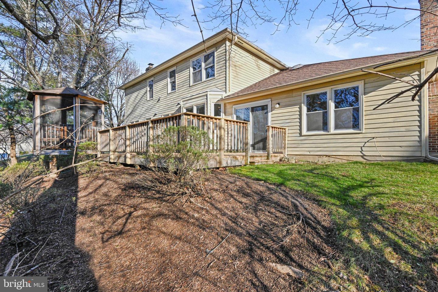 2707 GLENCROFT RD, VIENNA, Virginia 22181, 4 Bedrooms Bedrooms, 17 Rooms Rooms,3 BathroomsBathrooms,Residential,For sale,2707 GLENCROFT RD,VAFX2284180 MLS # VAFX2284180 2707 GLENCROFT RD, VIENNA, Virginia 22181, 4 Bedrooms Bedrooms, 17 Rooms Rooms,3 BathroomsBathrooms,Residential,For sale,2707 GLENCROFT RD,VAFX2284180 MLS # VAFX2284180