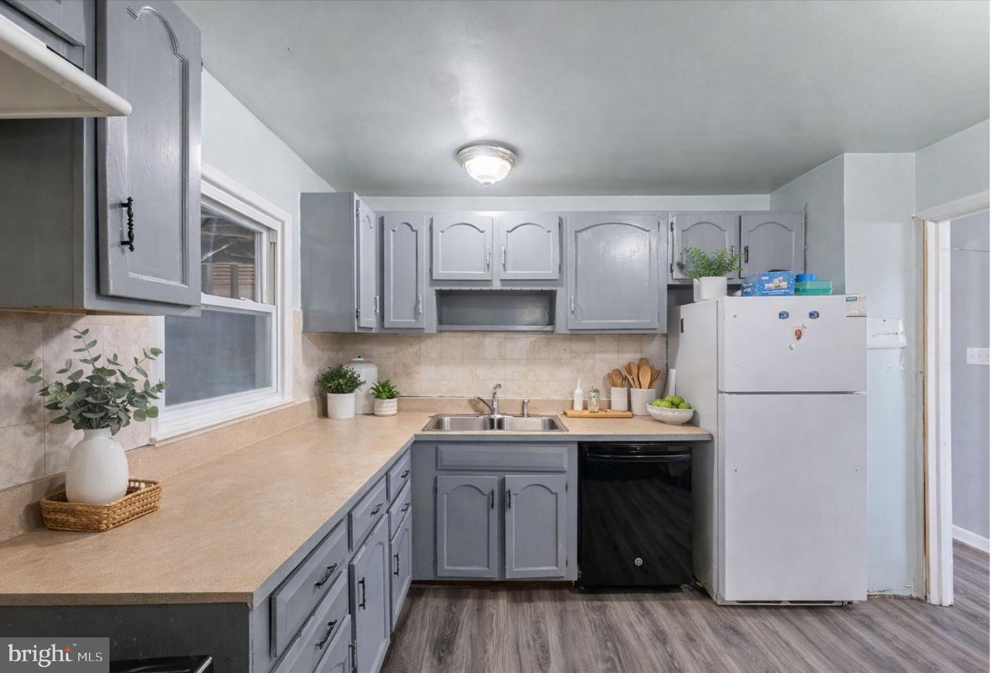 4612 DALE BLVD, WOODBRIDGE, Virginia 22193, 6 Bedrooms Bedrooms, ,1 BathroomBathrooms,Residential,For sale,4612 DALE BLVD,VAPW2109988 MLS # VAPW2109988