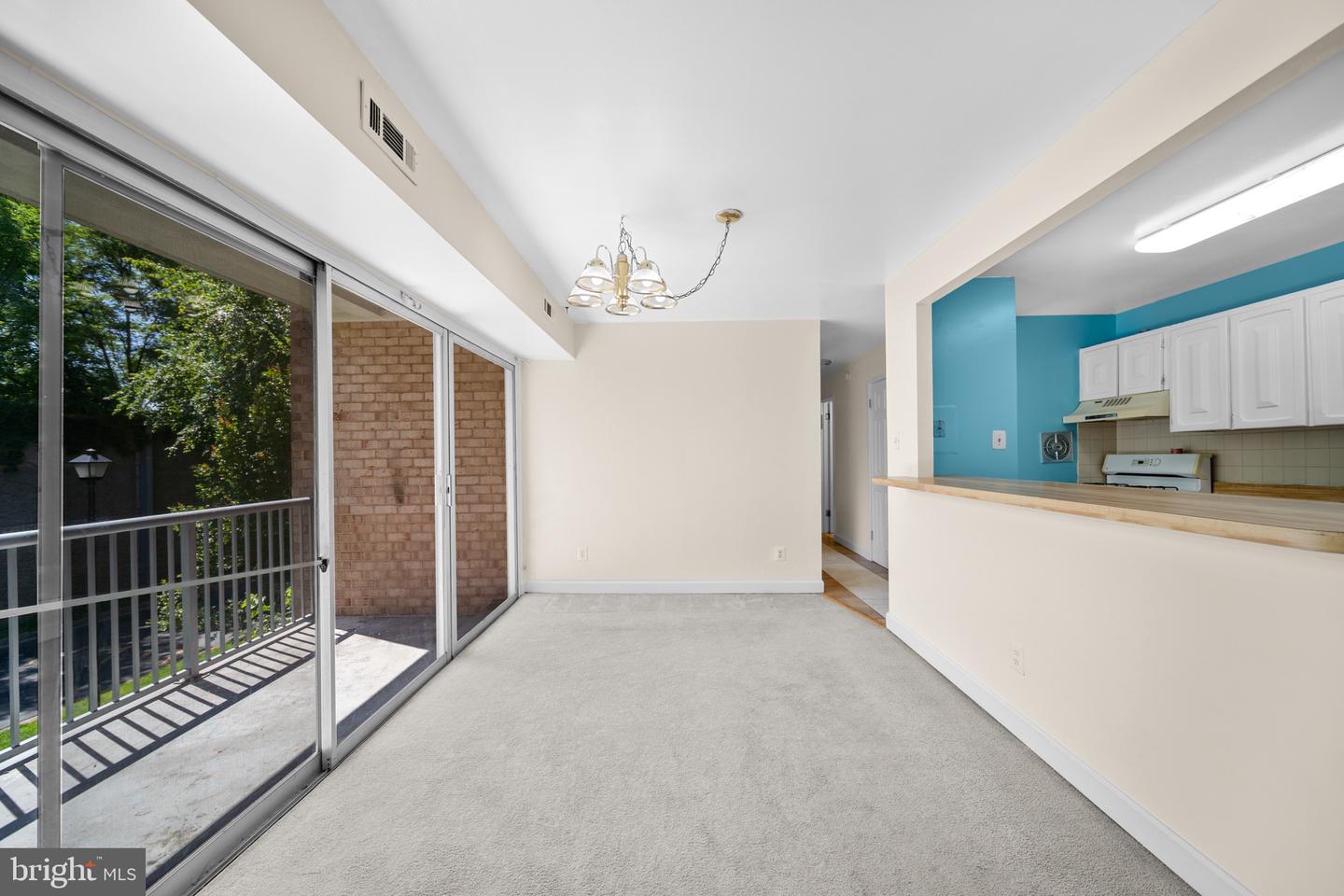 8002 CHANUTE PL #8, FALLS CHURCH, Virginia 22042, 3 Bedrooms Bedrooms, ,1 BathroomBathrooms,Residential,For sale,8002 CHANUTE PL #8,VAFX2284344 MLS # VAFX2284344