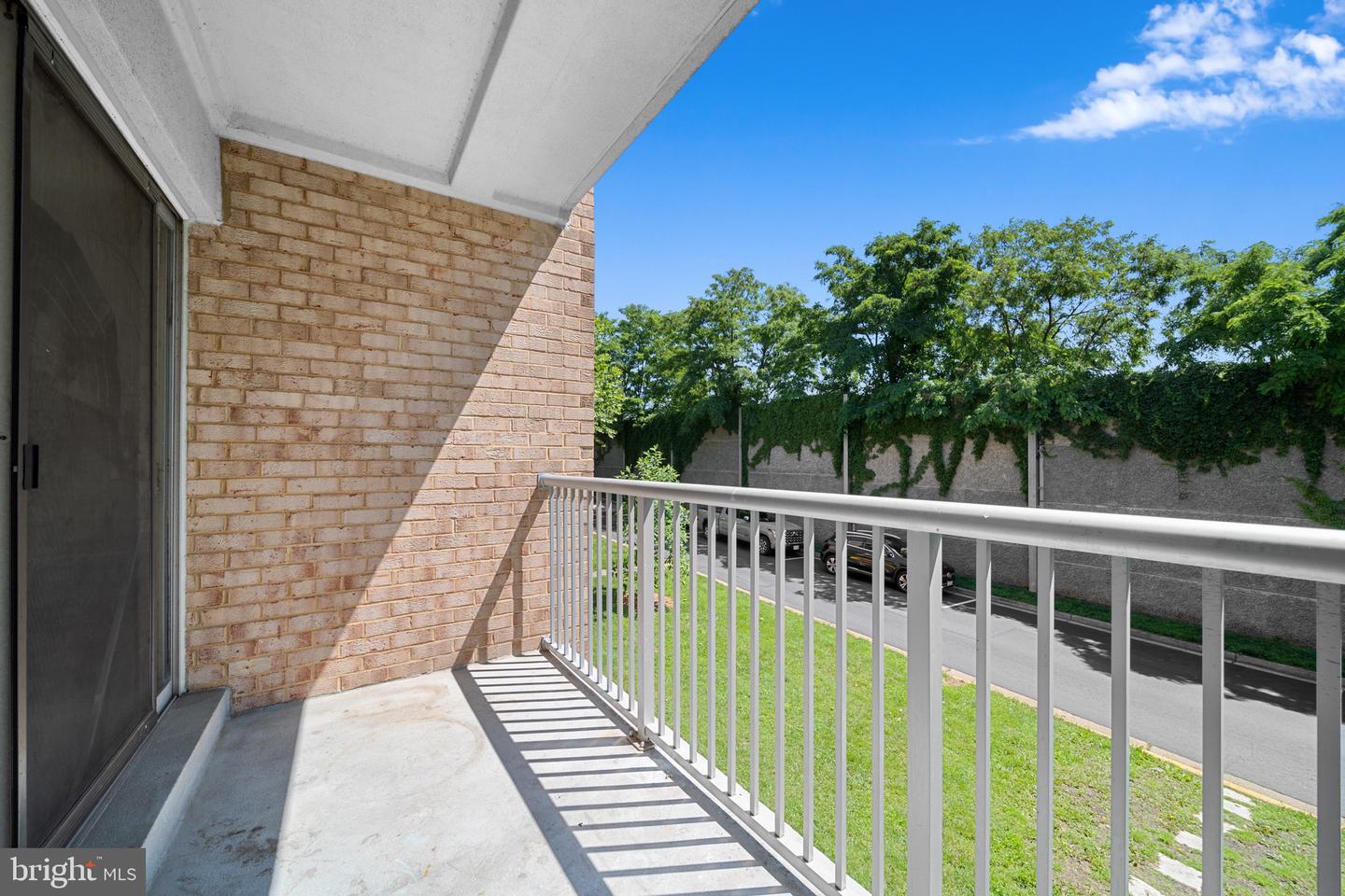 8002 CHANUTE PL #8, FALLS CHURCH, Virginia 22042, 3 Bedrooms Bedrooms, ,1 BathroomBathrooms,Residential,For sale,8002 CHANUTE PL #8,VAFX2284344 MLS # VAFX2284344