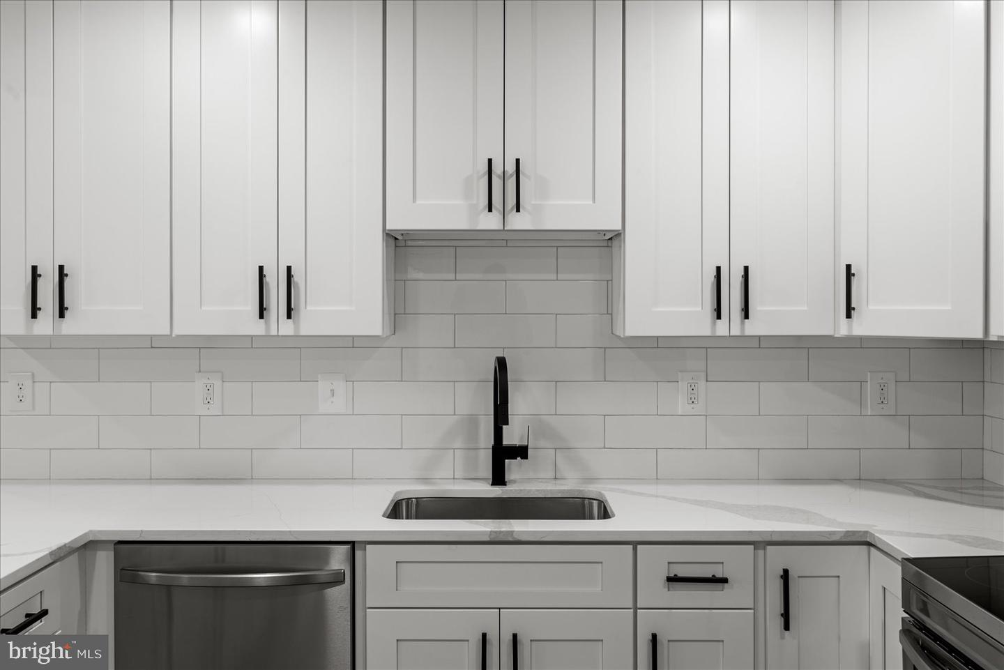 7931 RUSSELL RD, ALEXANDRIA, Virginia 22309, 3 Bedrooms Bedrooms, ,2 BathroomsBathrooms,Residential,For sale,7931 RUSSELL RD,VAFX2284380 MLS # VAFX2284380