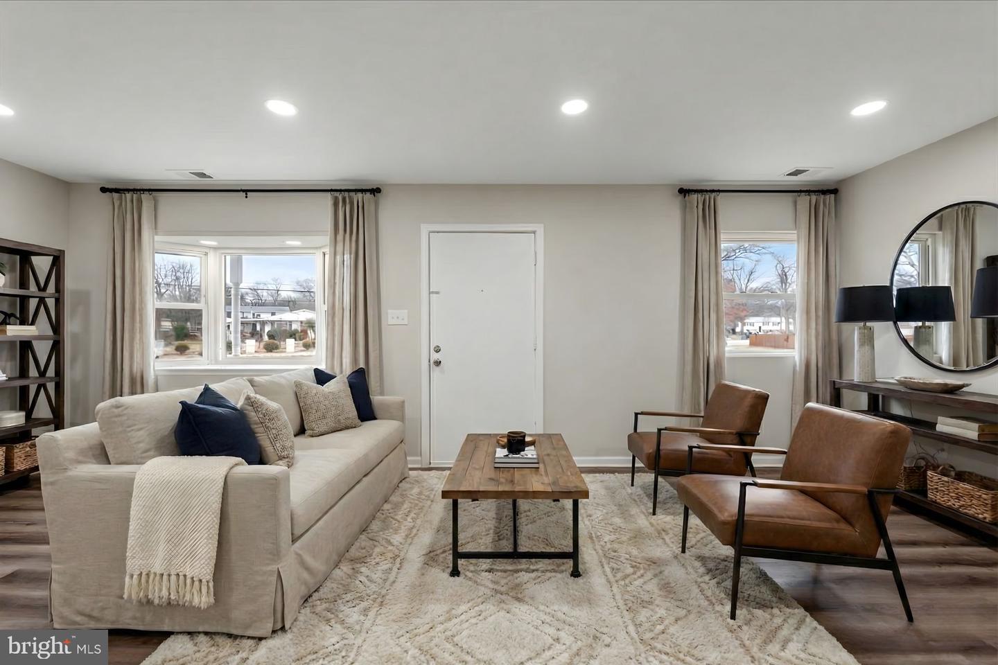 7931 RUSSELL RD, ALEXANDRIA, Virginia 22309, 3 Bedrooms Bedrooms, ,2 BathroomsBathrooms,Residential,For sale,7931 RUSSELL RD,VAFX2284380 MLS # VAFX2284380