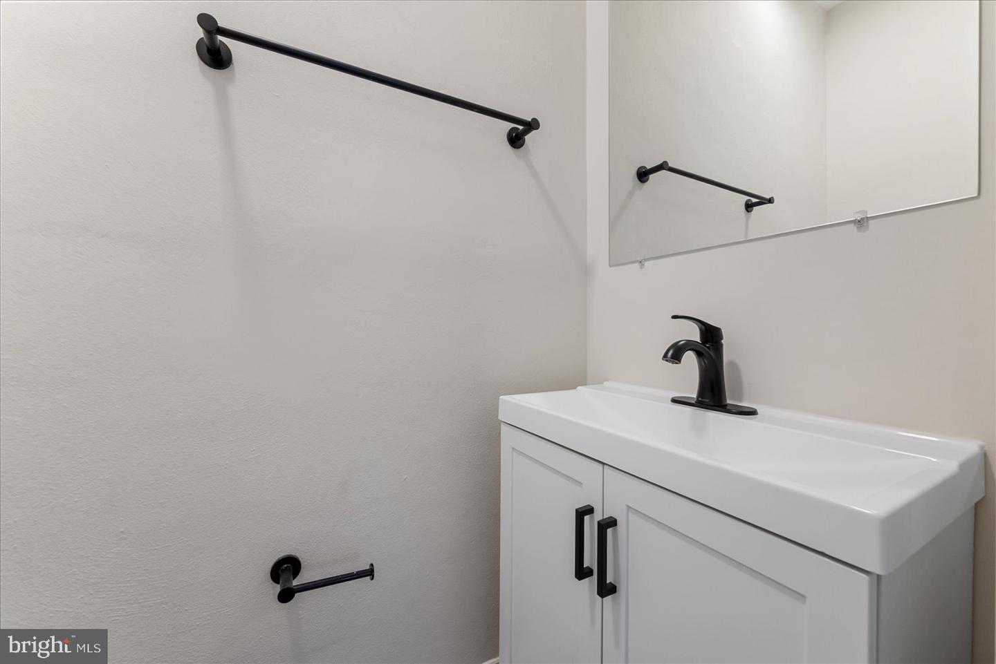 21 W PALL MALL ST, WINCHESTER, Virginia 22601, 4 Bedrooms Bedrooms, ,2 BathroomsBathrooms,Residential,For sale,21 W PALL MALL ST,VAWI2009682 MLS # VAWI2009682