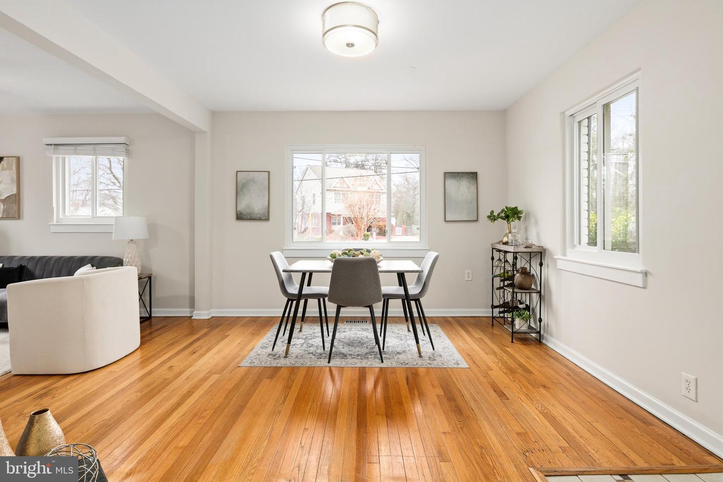 7231 TYLER AVE, FALLS CHURCH, Virginia 22042, 4 Bedrooms Bedrooms, ,3 BathroomsBathrooms,Residential,For sale,7231 TYLER AVE,VAFX2284502 MLS # VAFX2284502 7231 TYLER AVE, FALLS CHURCH, Virginia 22042, 4 Bedrooms Bedrooms, ,3 BathroomsBathrooms,Residential,For sale,7231 TYLER AVE,VAFX2284502 MLS # VAFX2284502