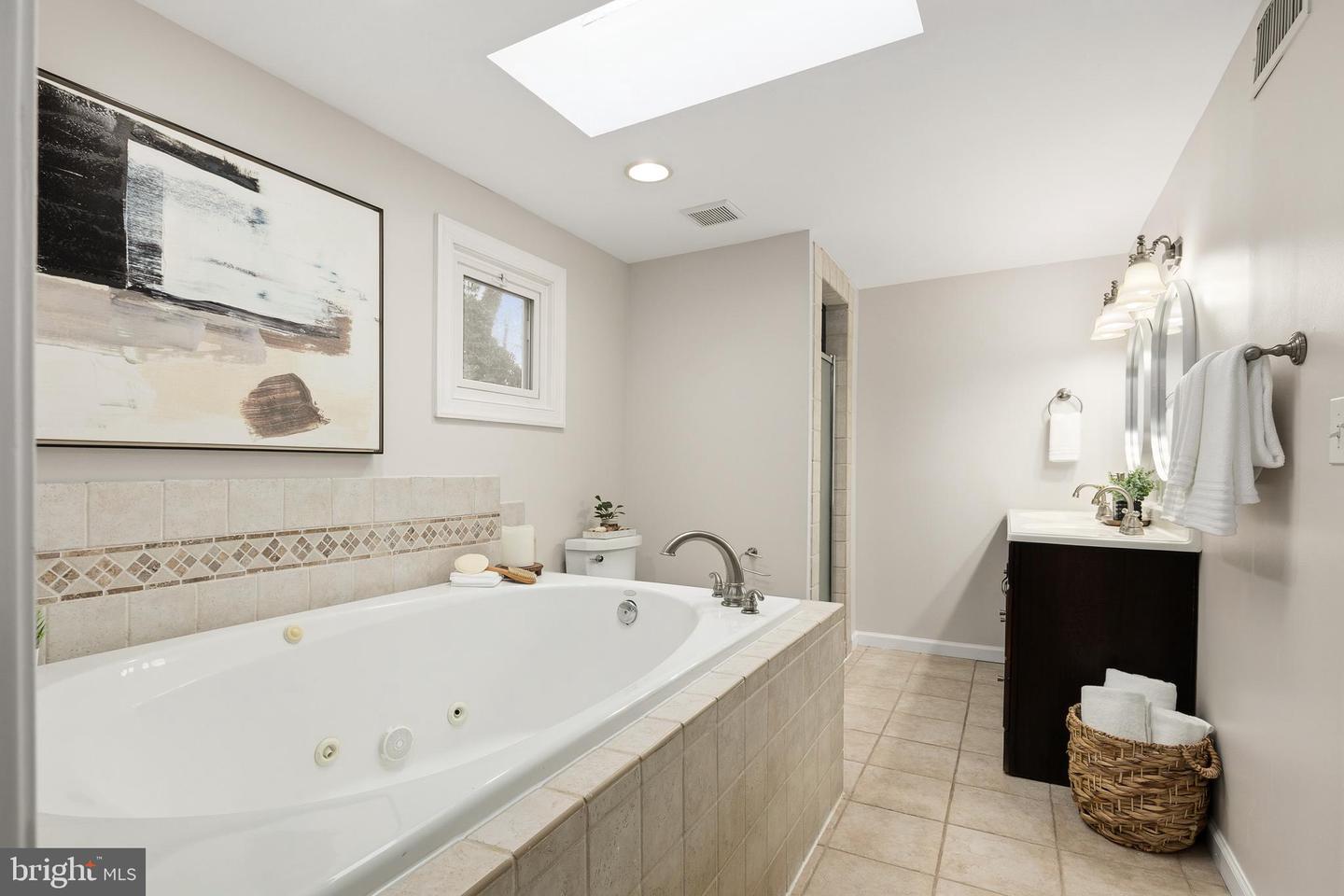 7231 TYLER AVE, FALLS CHURCH, Virginia 22042, 4 Bedrooms Bedrooms, ,3 BathroomsBathrooms,Residential,For sale,7231 TYLER AVE,VAFX2284502 MLS # VAFX2284502 7231 TYLER AVE, FALLS CHURCH, Virginia 22042, 4 Bedrooms Bedrooms, ,3 BathroomsBathrooms,Residential,For sale,7231 TYLER AVE,VAFX2284502 MLS # VAFX2284502