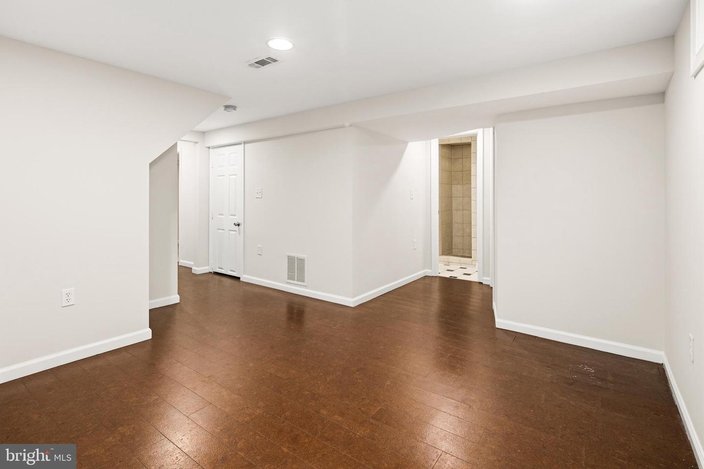 7231 TYLER AVE, FALLS CHURCH, Virginia 22042, 4 Bedrooms Bedrooms, ,3 BathroomsBathrooms,Residential,For sale,7231 TYLER AVE,VAFX2284502 MLS # VAFX2284502 7231 TYLER AVE, FALLS CHURCH, Virginia 22042, 4 Bedrooms Bedrooms, ,3 BathroomsBathrooms,Residential,For sale,7231 TYLER AVE,VAFX2284502 MLS # VAFX2284502