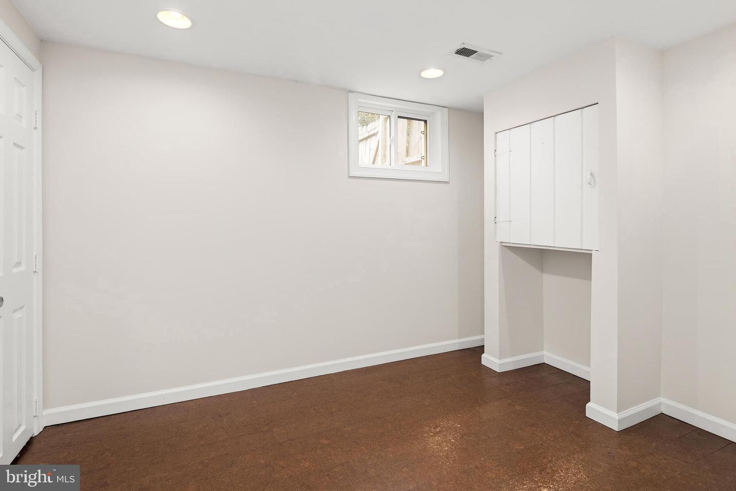 7231 TYLER AVE, FALLS CHURCH, Virginia 22042, 4 Bedrooms Bedrooms, ,3 BathroomsBathrooms,Residential,For sale,7231 TYLER AVE,VAFX2284502 MLS # VAFX2284502 7231 TYLER AVE, FALLS CHURCH, Virginia 22042, 4 Bedrooms Bedrooms, ,3 BathroomsBathrooms,Residential,For sale,7231 TYLER AVE,VAFX2284502 MLS # VAFX2284502