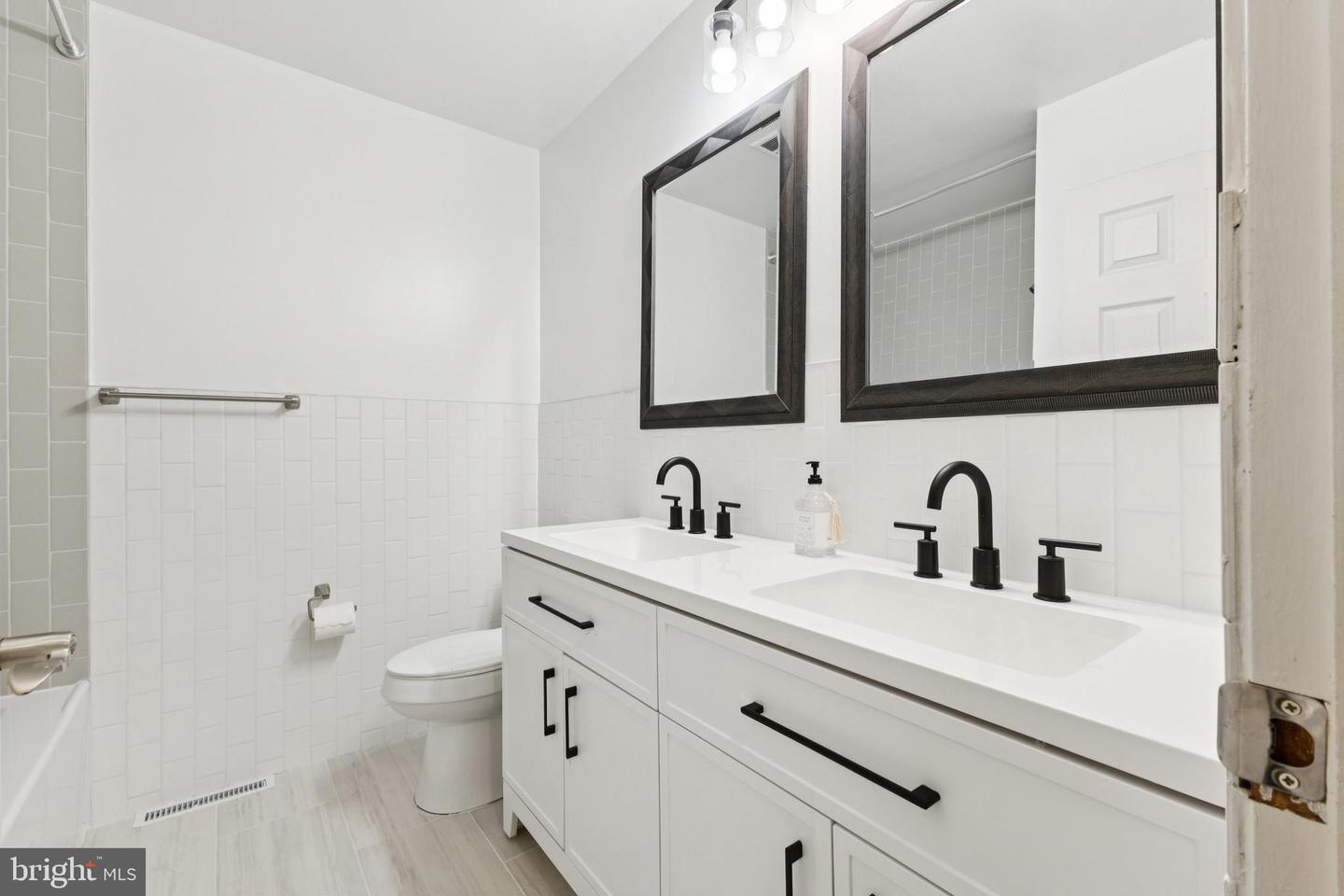 28 RIDGEMORE CIR, FREDERICKSBURG, Virginia 22405, 3 Bedrooms Bedrooms, ,3 BathroomsBathrooms,Residential,For sale,28 RIDGEMORE CIR,VAST2045088 MLS # VAST2045088