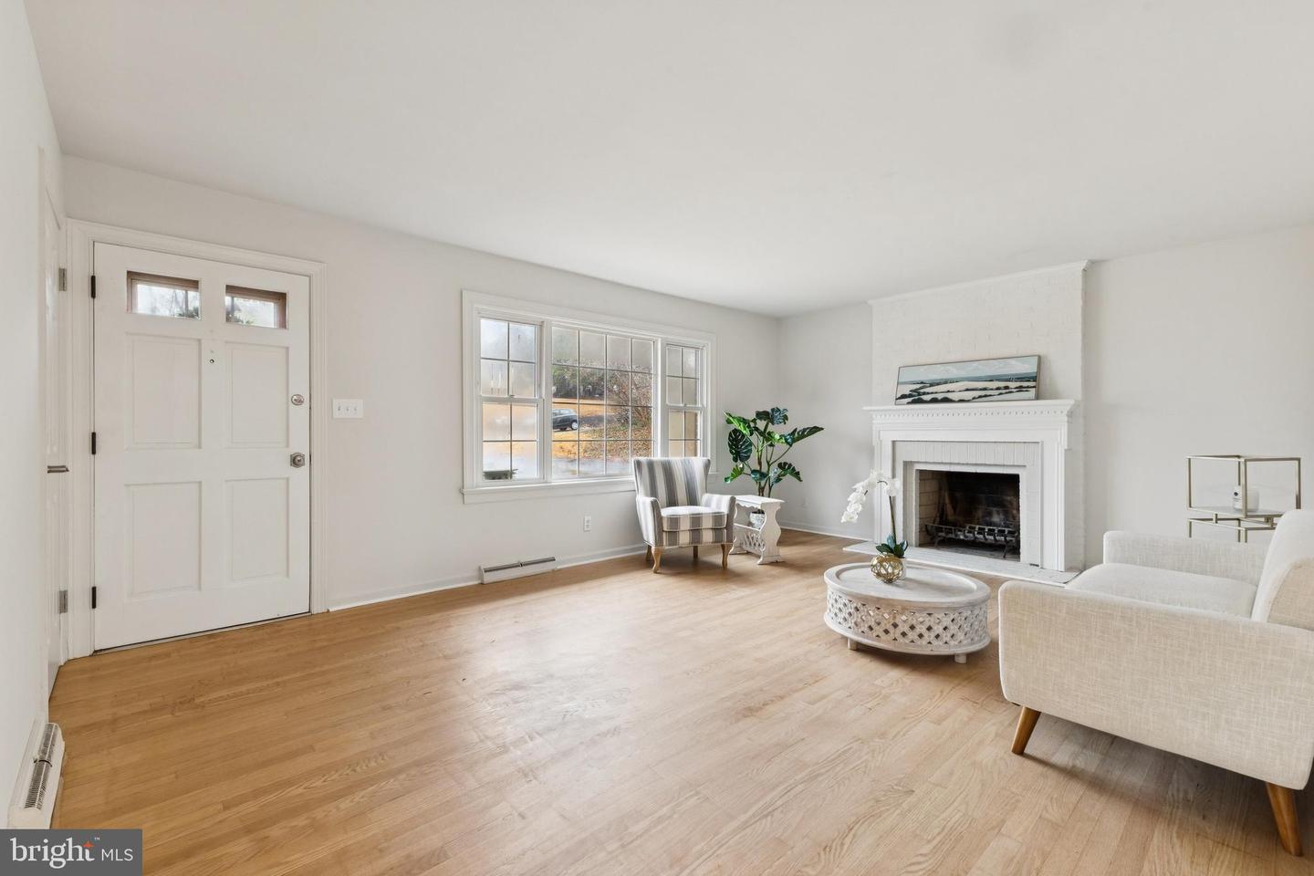 28 RIDGEMORE CIR, FREDERICKSBURG, Virginia 22405, 3 Bedrooms Bedrooms, ,3 BathroomsBathrooms,Residential,For sale,28 RIDGEMORE CIR,VAST2045088 MLS # VAST2045088