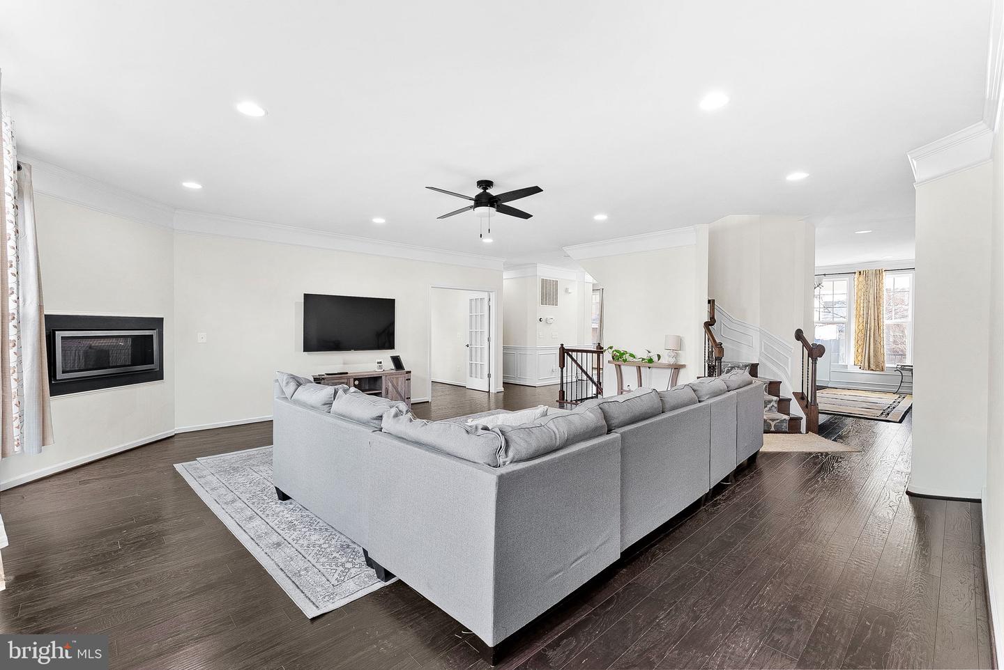 1010 THEMIS ST SE, LEESBURG, Virginia 20175, 6 Bedrooms Bedrooms, ,6 BathroomsBathrooms,Residential,For sale,1010 THEMIS ST SE,VALO2113586 MLS # VALO2113586