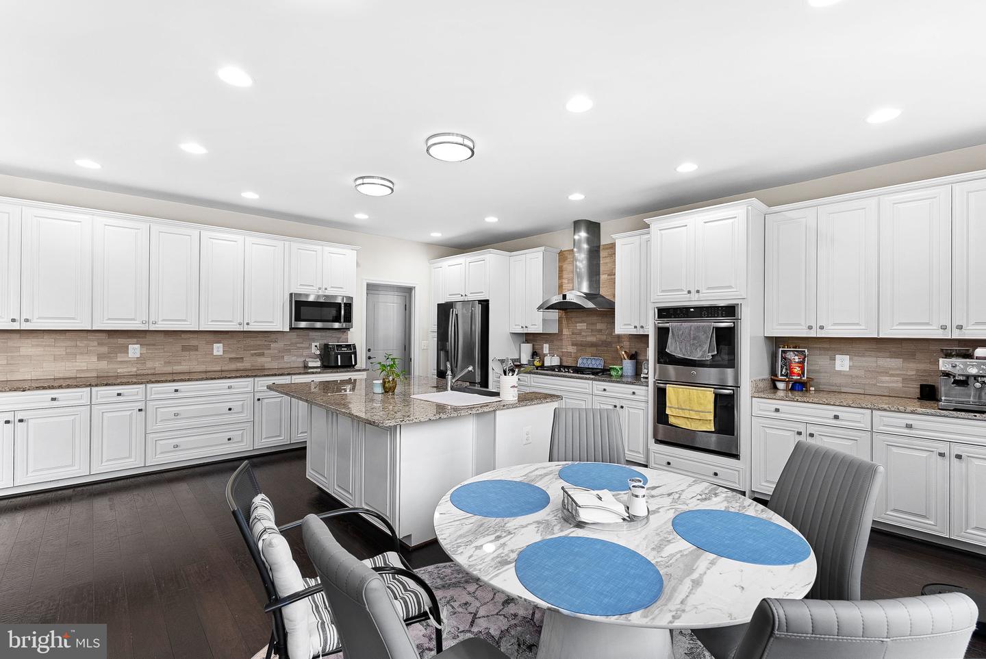 1010 THEMIS ST SE, LEESBURG, Virginia 20175, 6 Bedrooms Bedrooms, ,6 BathroomsBathrooms,Residential,For sale,1010 THEMIS ST SE,VALO2113586 MLS # VALO2113586