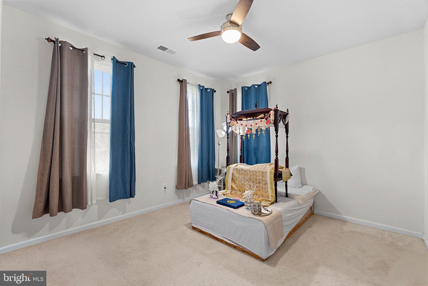 1010 THEMIS ST SE, LEESBURG, Virginia 20175, 6 Bedrooms Bedrooms, ,6 BathroomsBathrooms,Residential,For sale,1010 THEMIS ST SE,VALO2113586 MLS # VALO2113586