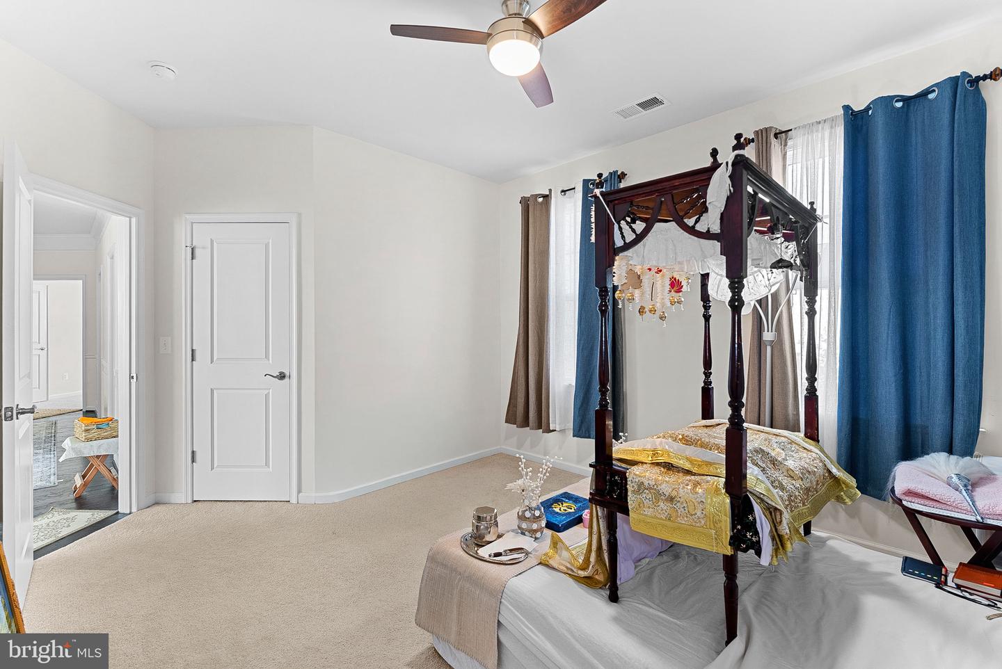 1010 THEMIS ST SE, LEESBURG, Virginia 20175, 6 Bedrooms Bedrooms, ,6 BathroomsBathrooms,Residential,For sale,1010 THEMIS ST SE,VALO2113586 MLS # VALO2113586