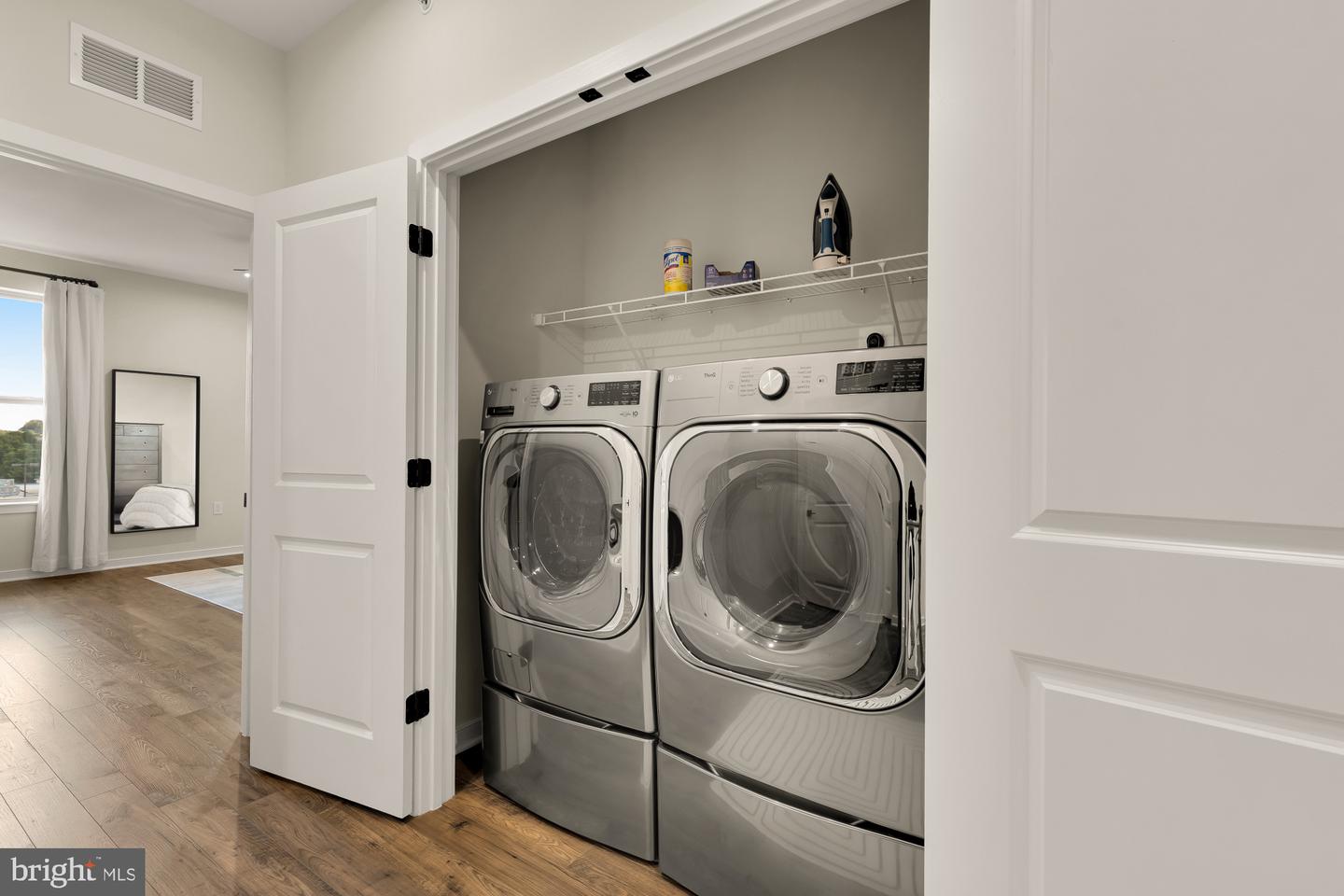 45950 RAVEN TER, STERLING, Virginia 20165, 3 Bedrooms Bedrooms, ,2 BathroomsBathrooms,Residential,For sale,45950 RAVEN TER,VALO2113594 MLS # VALO2113594