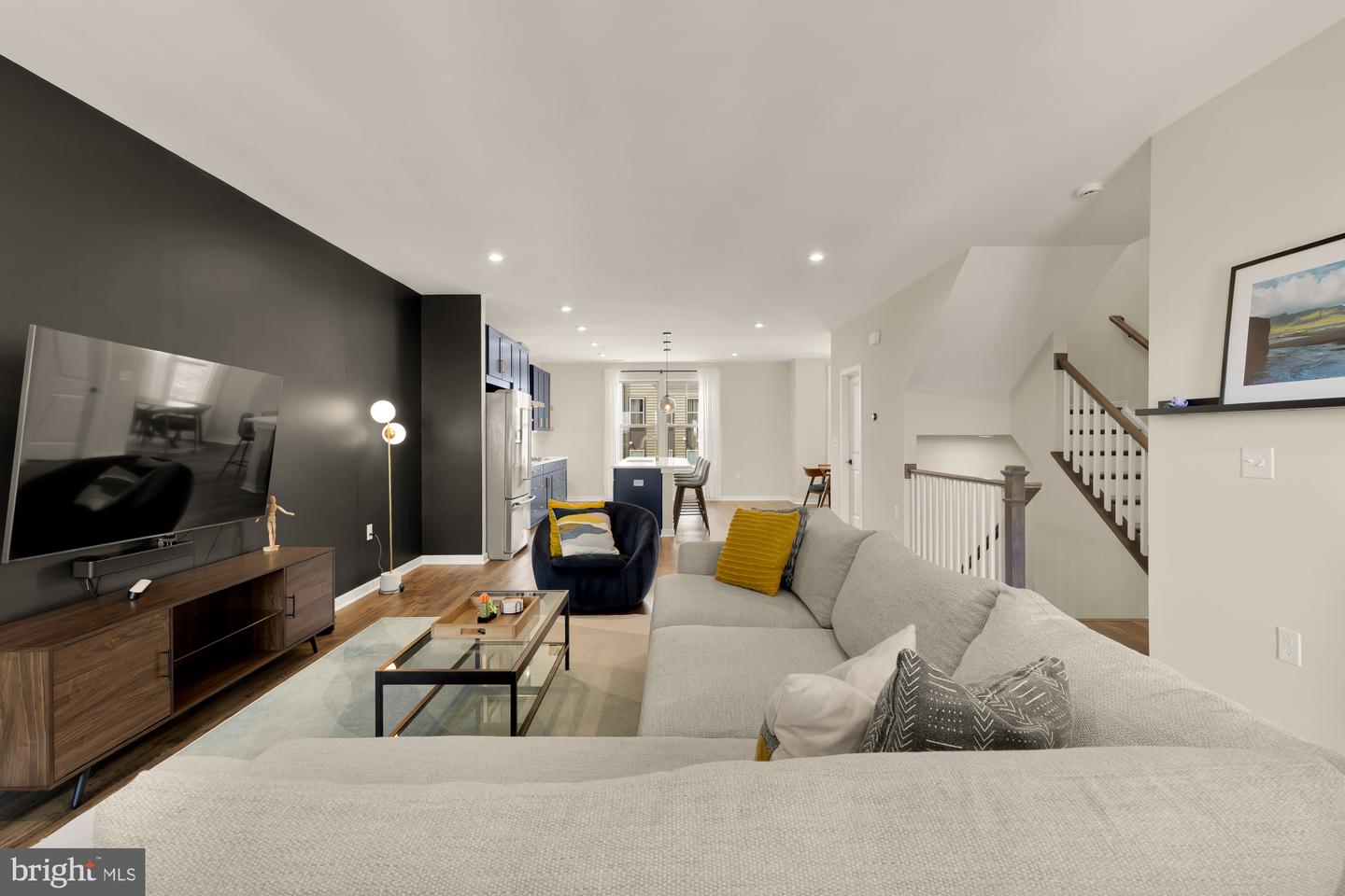 45950 RAVEN TER, STERLING, Virginia 20165, 3 Bedrooms Bedrooms, ,2 BathroomsBathrooms,Residential,For sale,45950 RAVEN TER,VALO2113594 MLS # VALO2113594