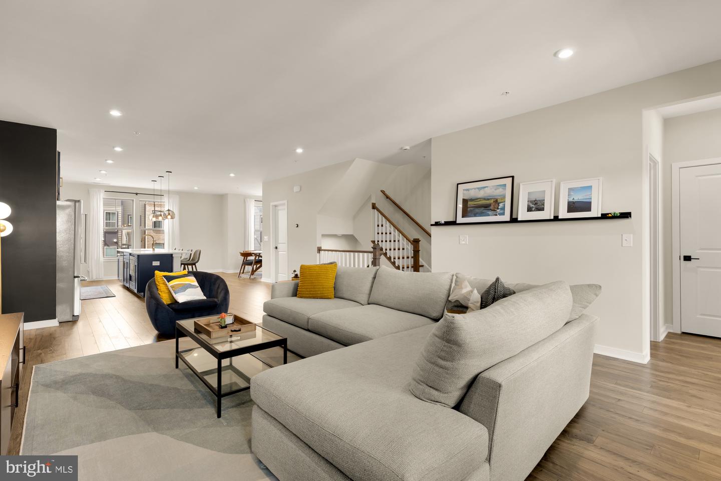 45950 RAVEN TER, STERLING, Virginia 20165, 3 Bedrooms Bedrooms, ,2 BathroomsBathrooms,Residential,For sale,45950 RAVEN TER,VALO2113594 MLS # VALO2113594