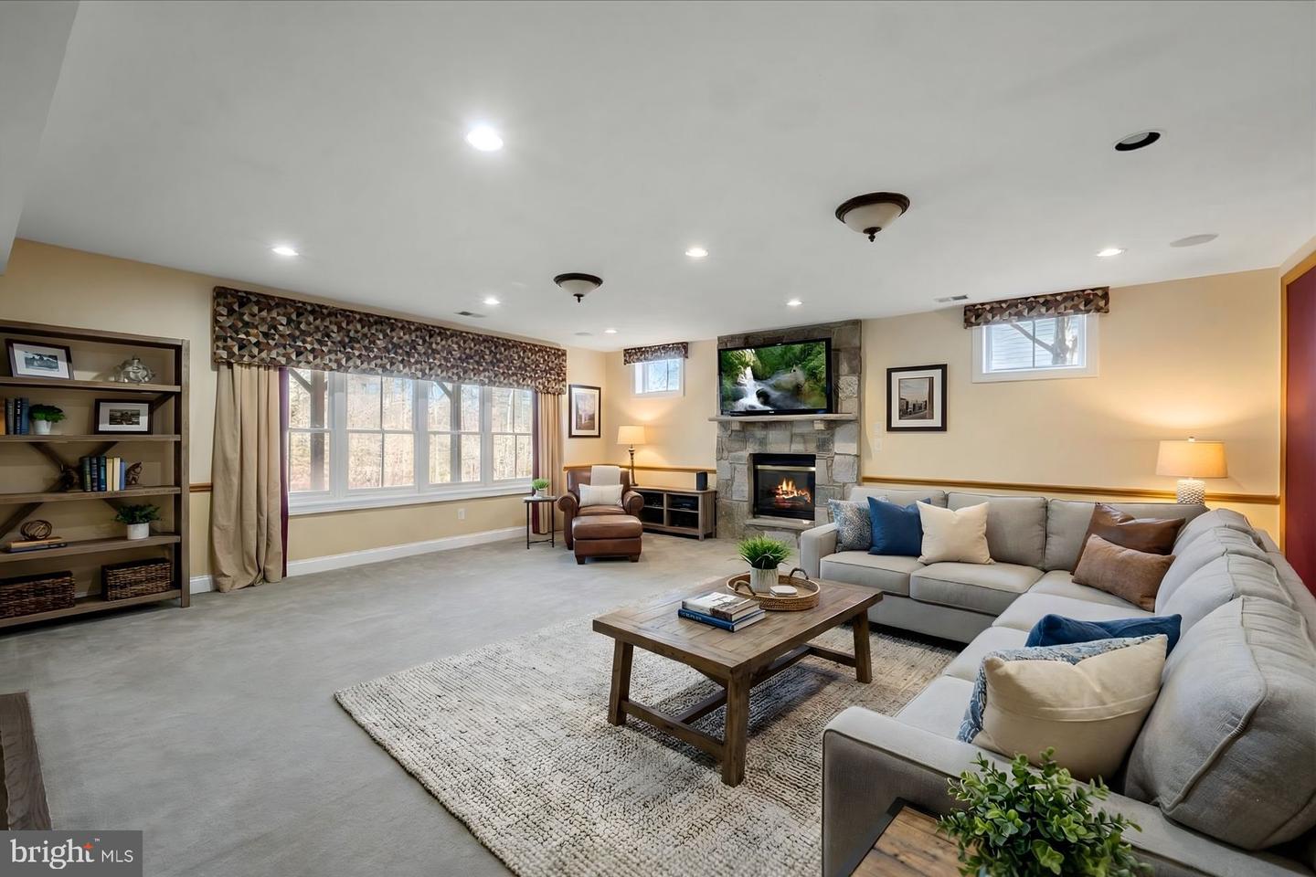 3508 GERMAINIA CT, TRIANGLE, Virginia 22172, 6 Bedrooms Bedrooms, ,6 BathroomsBathrooms,Residential,For sale,3508 GERMAINIA CT,VAPW2110338 MLS # VAPW2110338