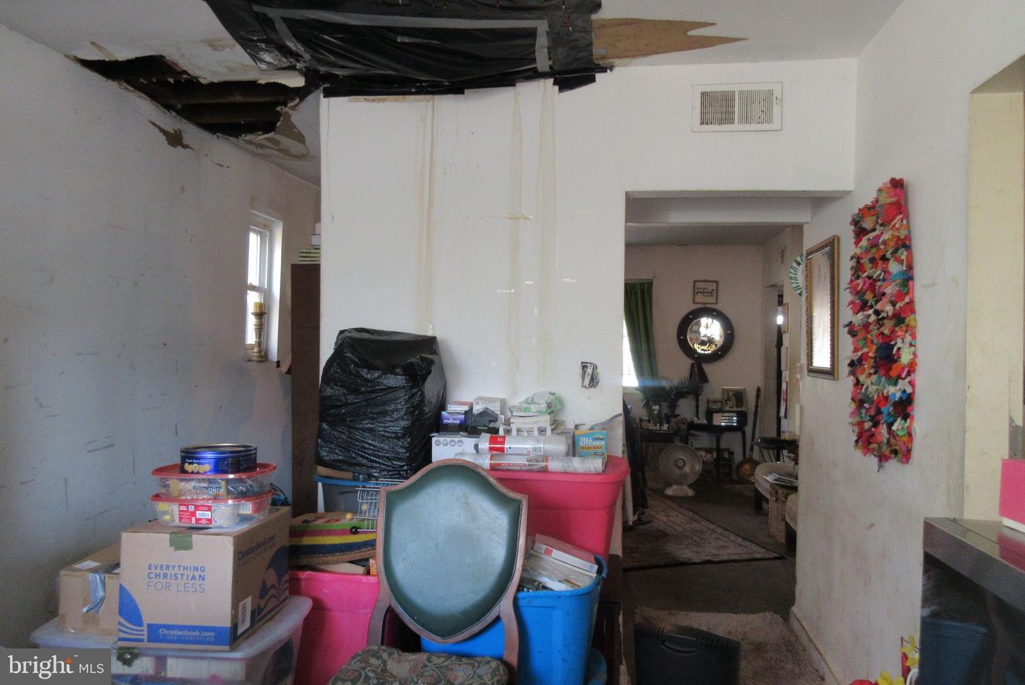 507 OAKWOOD ST SE, WASHINGTON, District Of Columbia 20032, 3 Bedrooms Bedrooms, ,2 BathroomsBathrooms,Residential,For sale,507 OAKWOOD ST SE,DCDC2240840 MLS # DCDC2240840