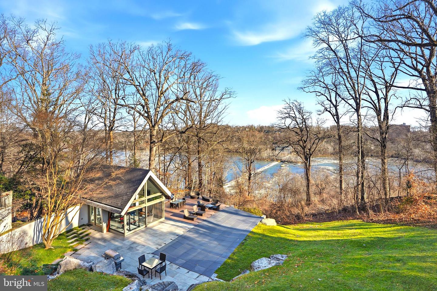 1100 CREST LANE, MCLEAN, Virginia 22101, 8 Bedrooms Bedrooms, ,7 BathroomsBathrooms,Residential,For sale,1100 CREST LANE,VAFX2285202 MLS # VAFX2285202