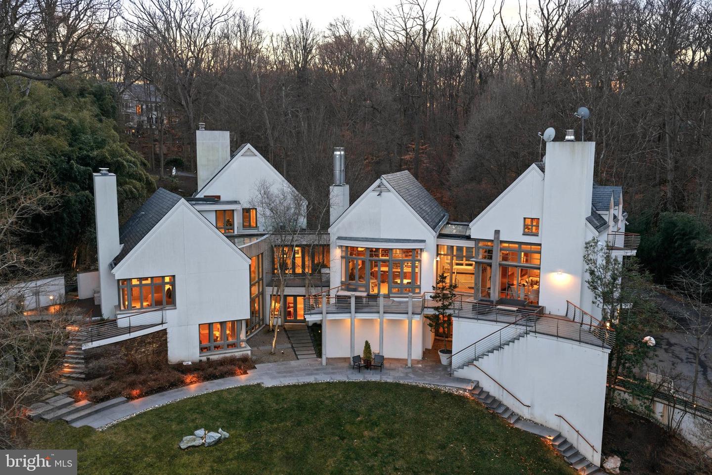 1100 CREST LANE, MCLEAN, Virginia 22101, 8 Bedrooms Bedrooms, ,7 BathroomsBathrooms,Residential,For sale,1100 CREST LANE,VAFX2285202 MLS # VAFX2285202